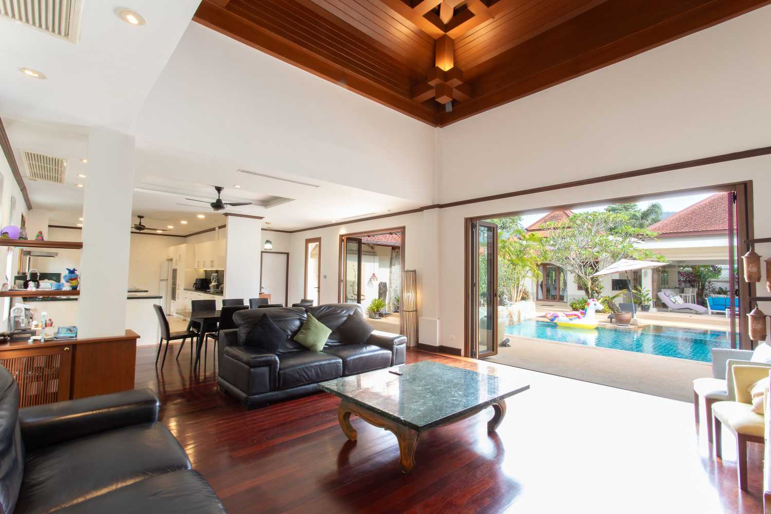 Property image - full photo 4