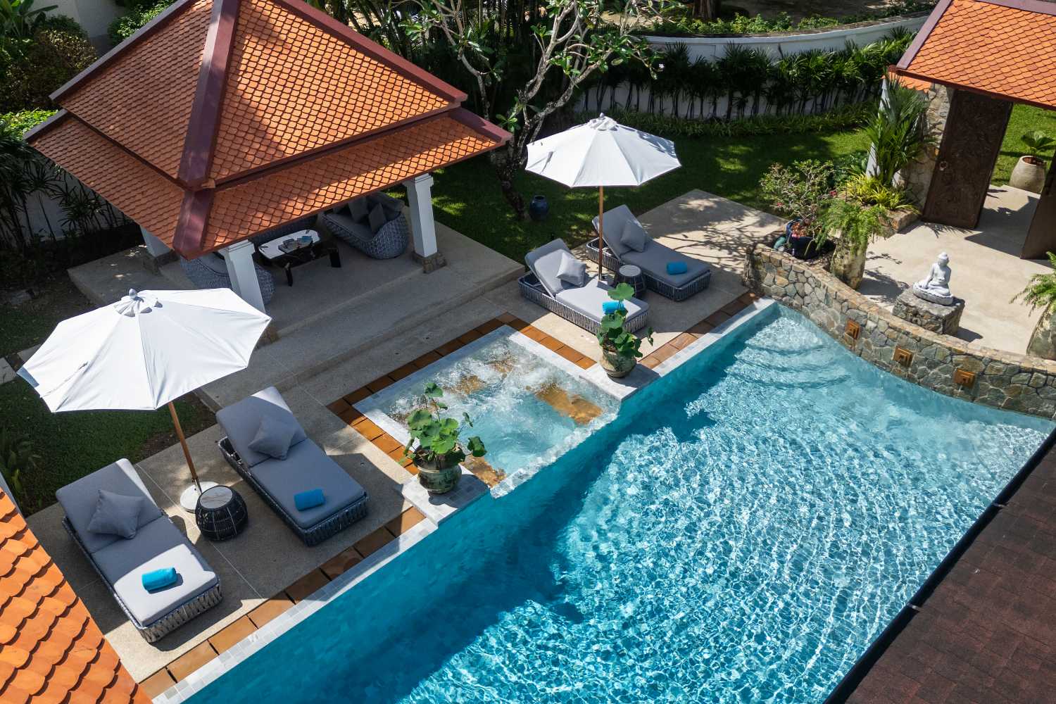 Property image - full photo 5