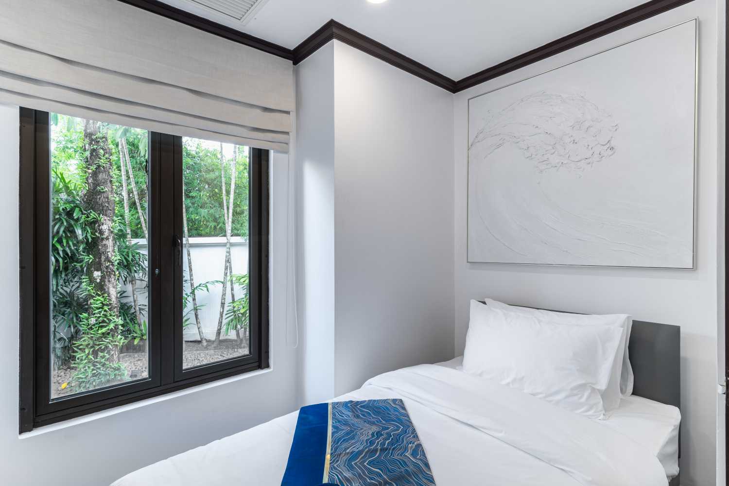 Property image - full photo 22