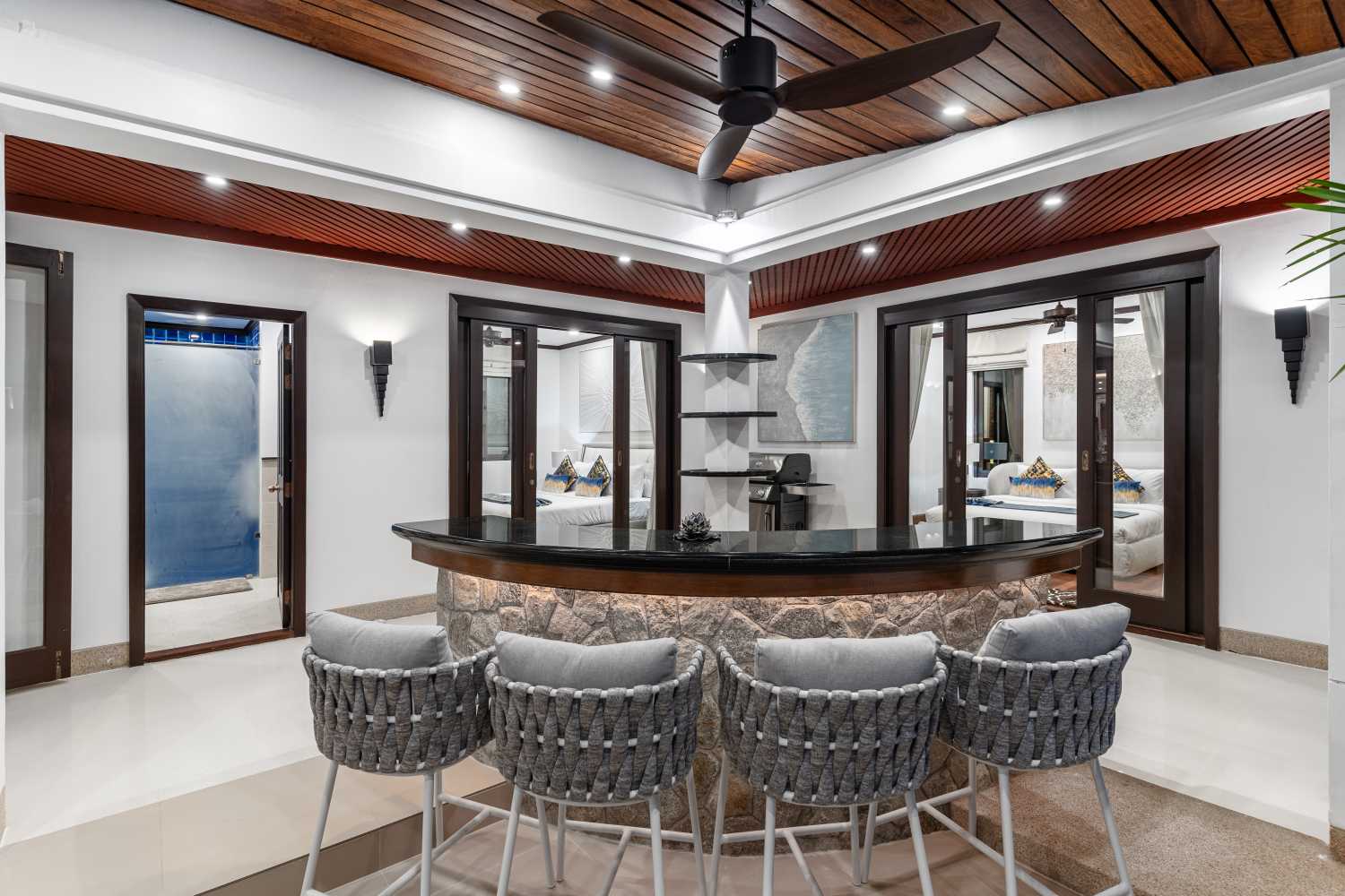 Property image - full photo 42