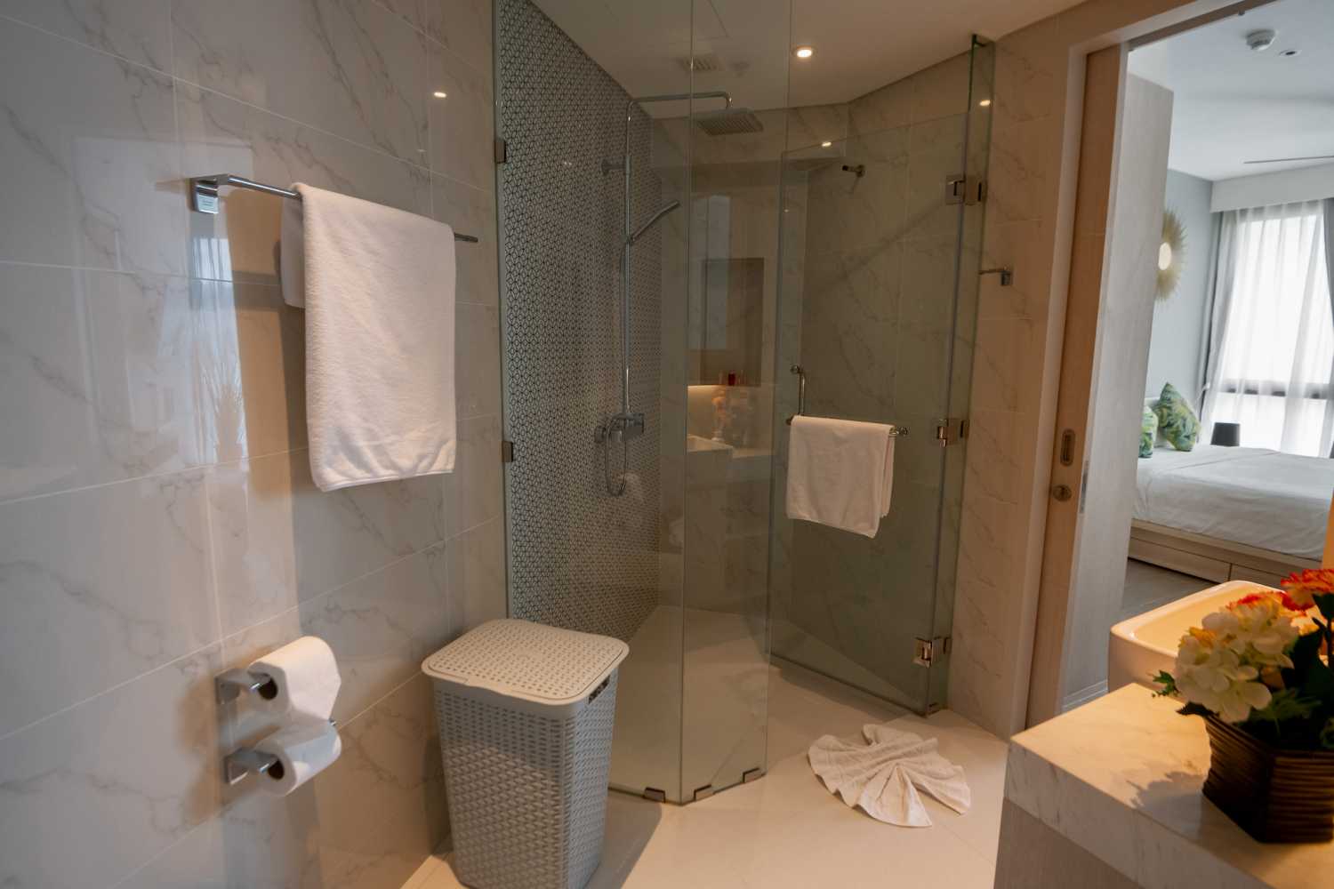 Property image - full photo 5