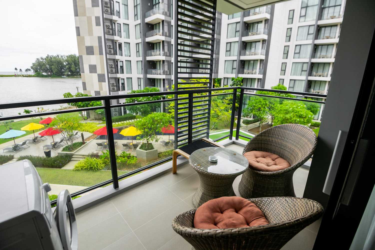 Property image - full photo 15