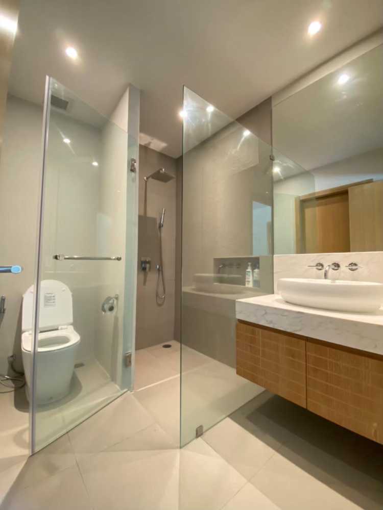 Property image - full photo 12