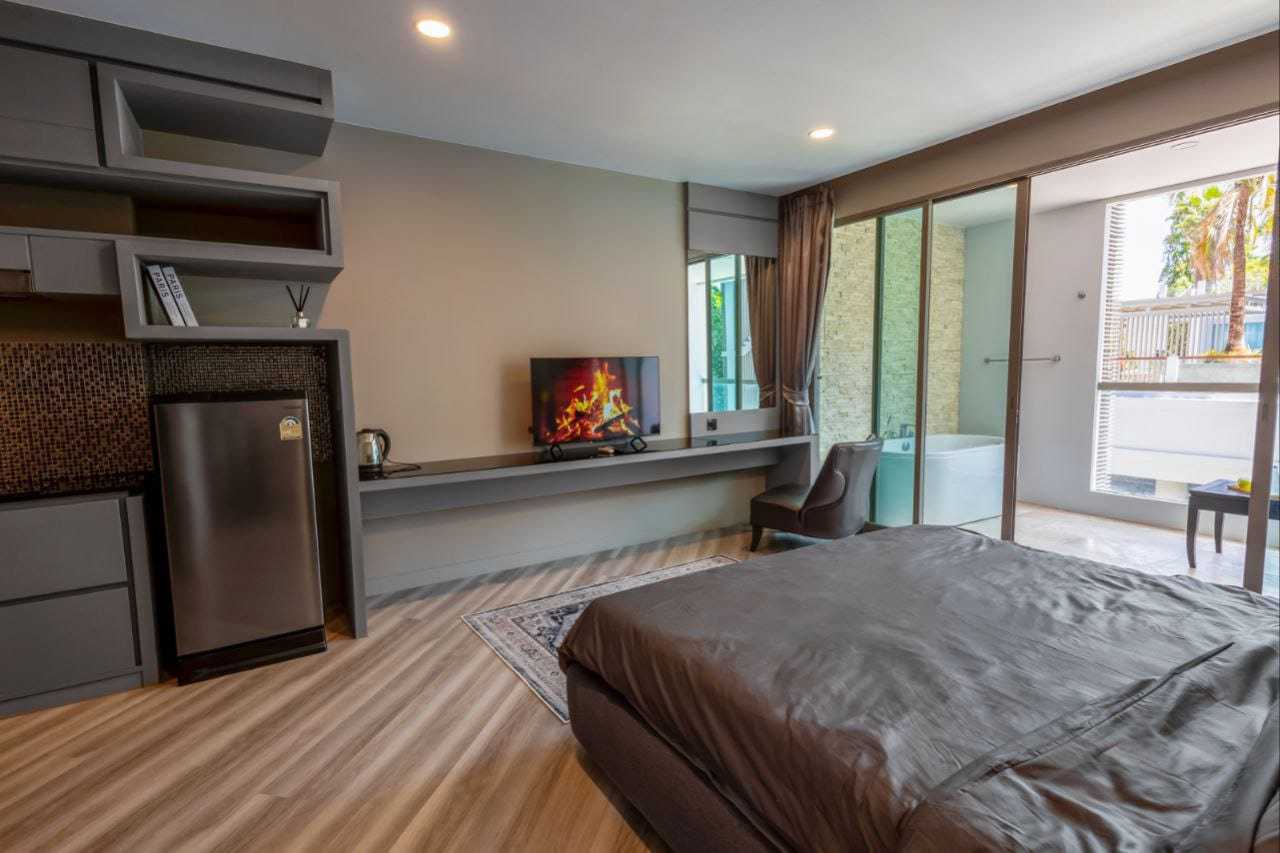 Property image - full photo 3