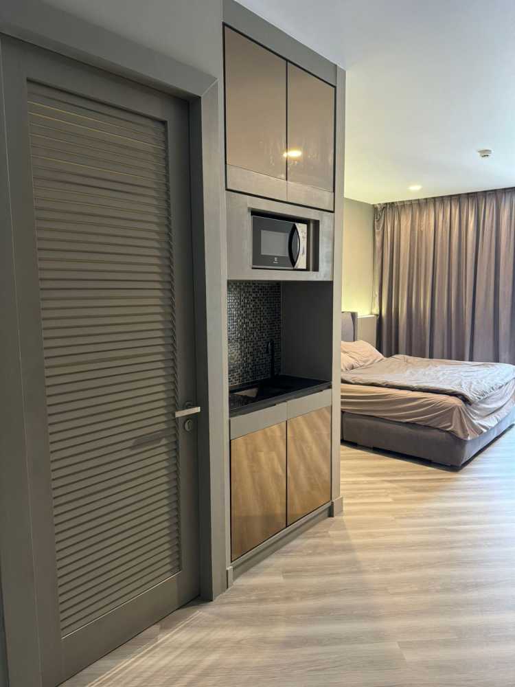 Property image - full photo 2