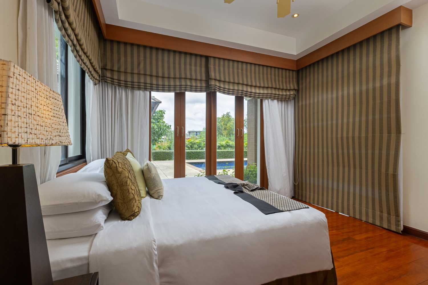 Property image - full photo 15
