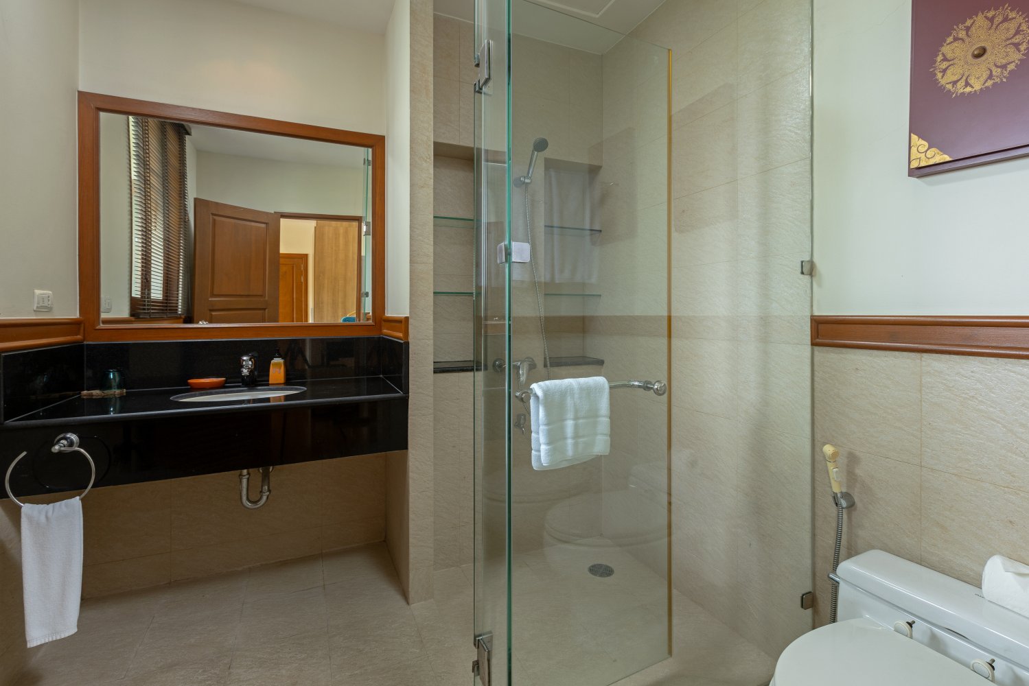 Property image - full photo 17