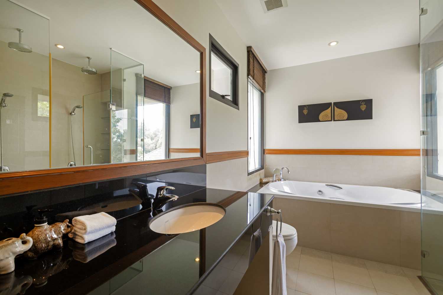 Property image - full photo 22