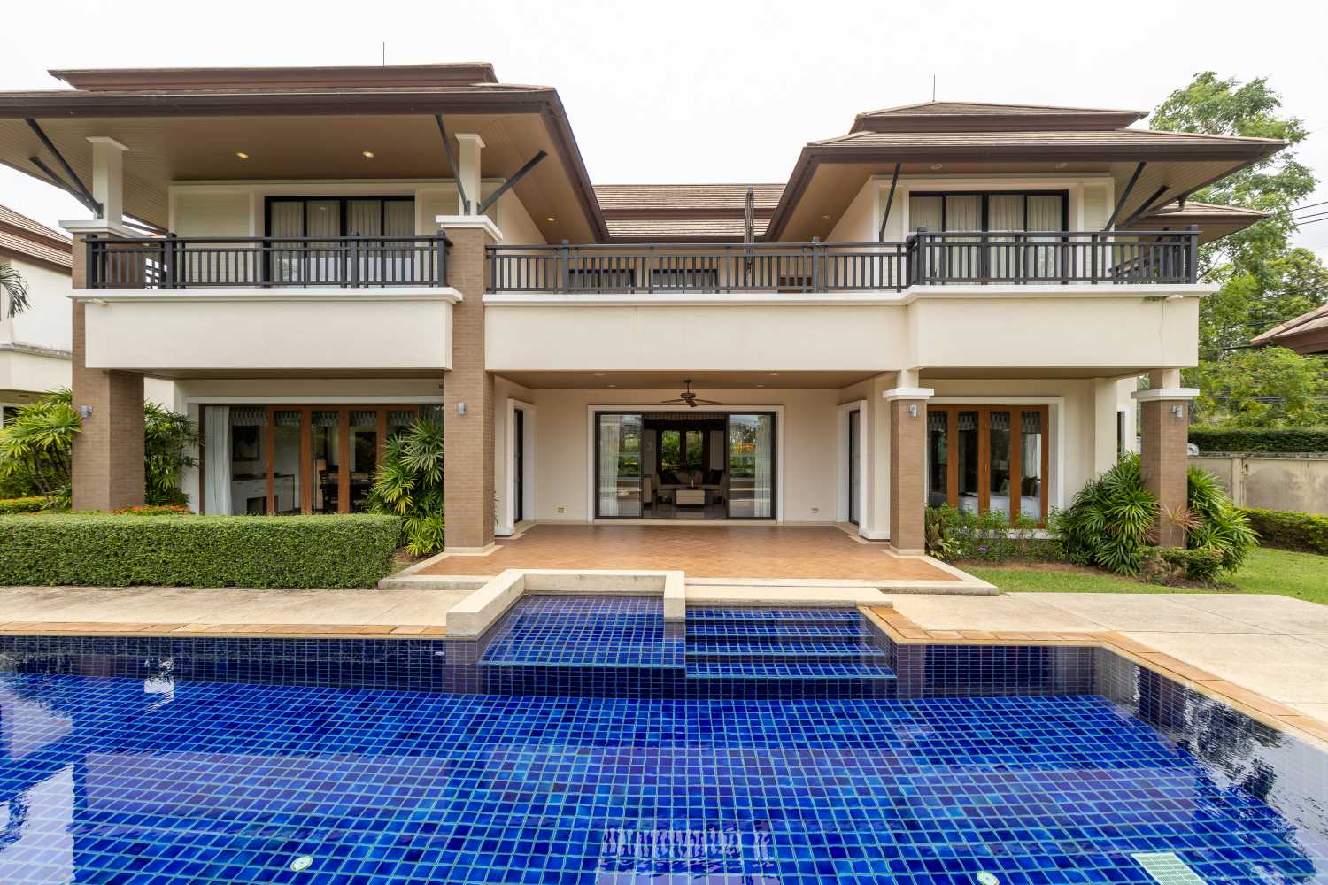 Property image - full photo 1