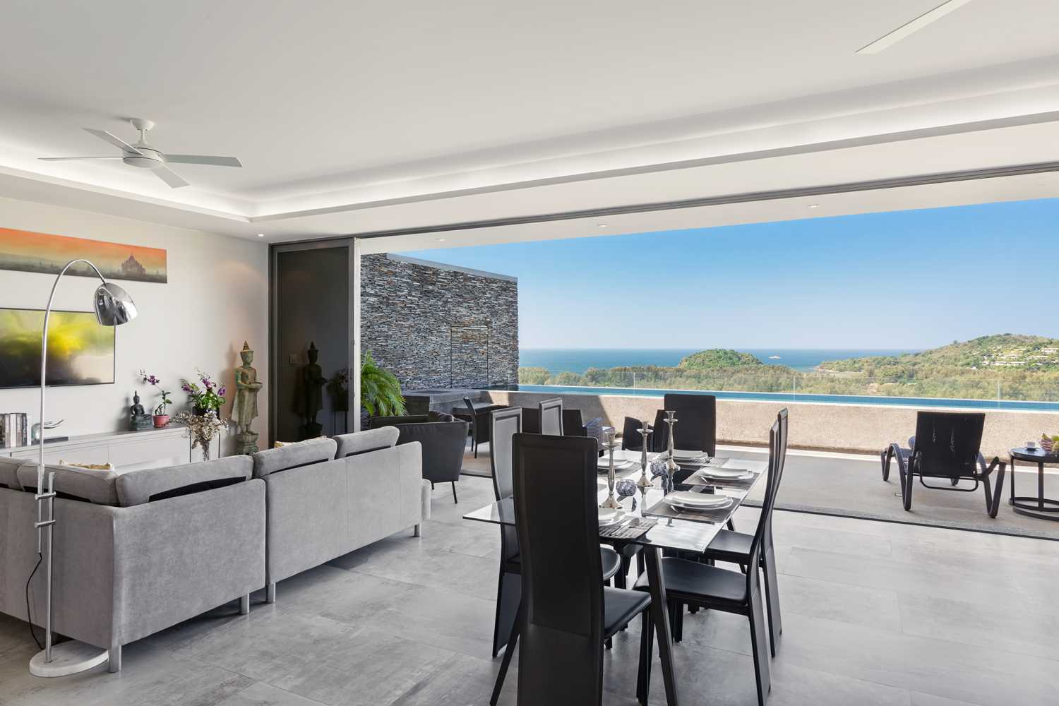 Property image - full photo 5