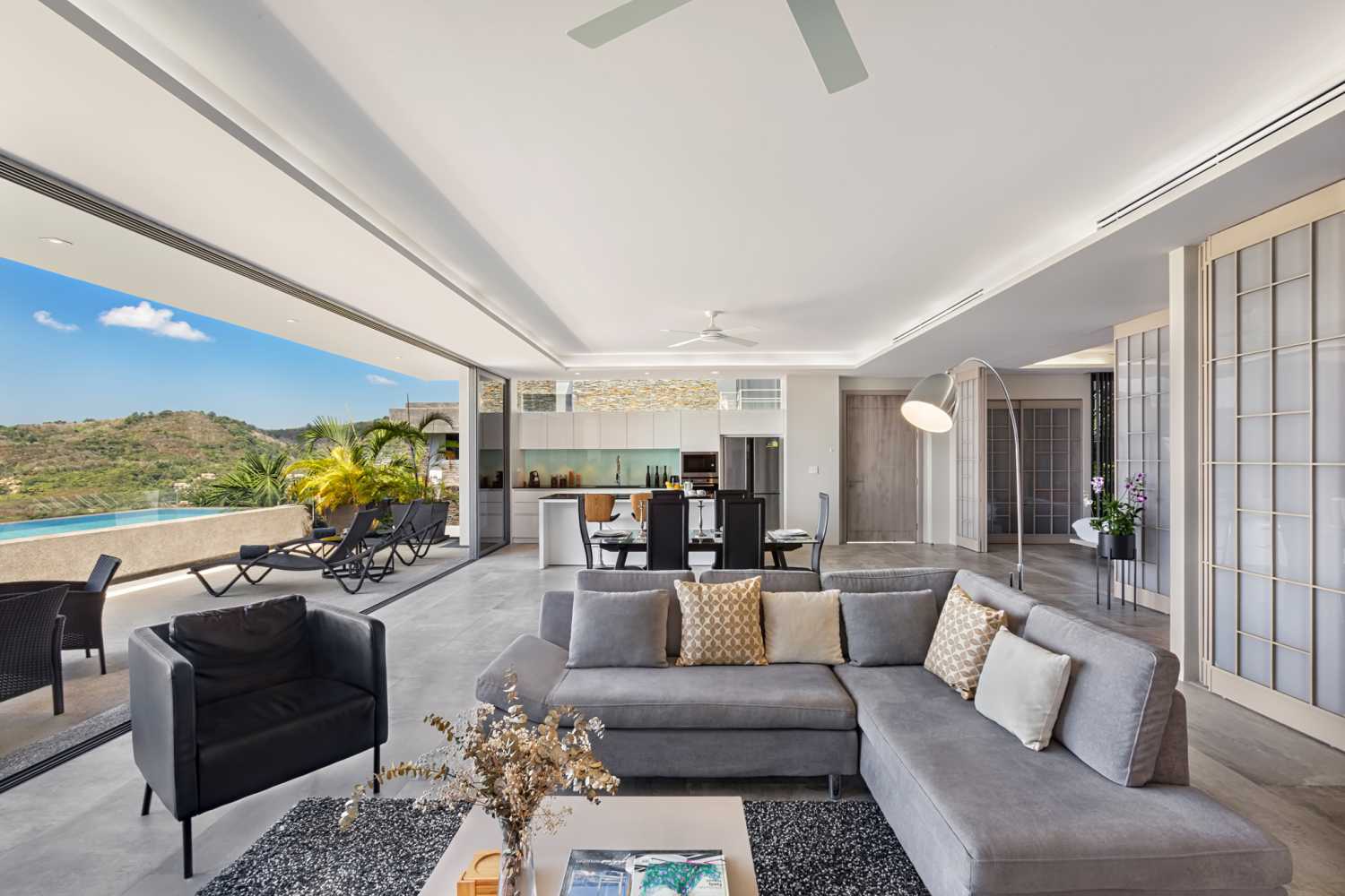 Property image - full photo 8