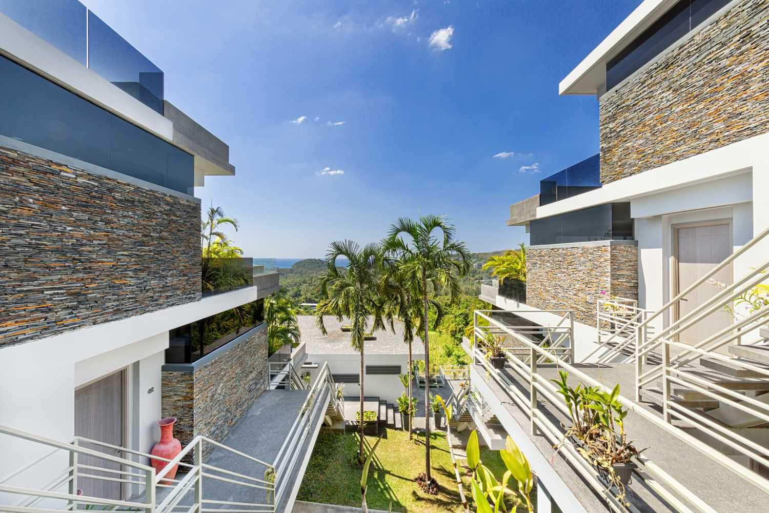 Property image - full photo 42