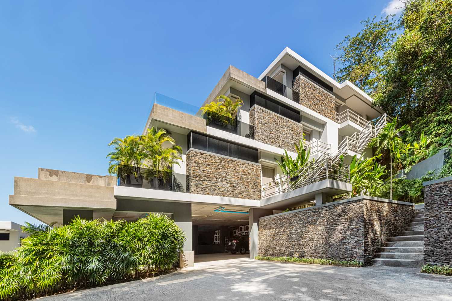 Property image - full photo 39