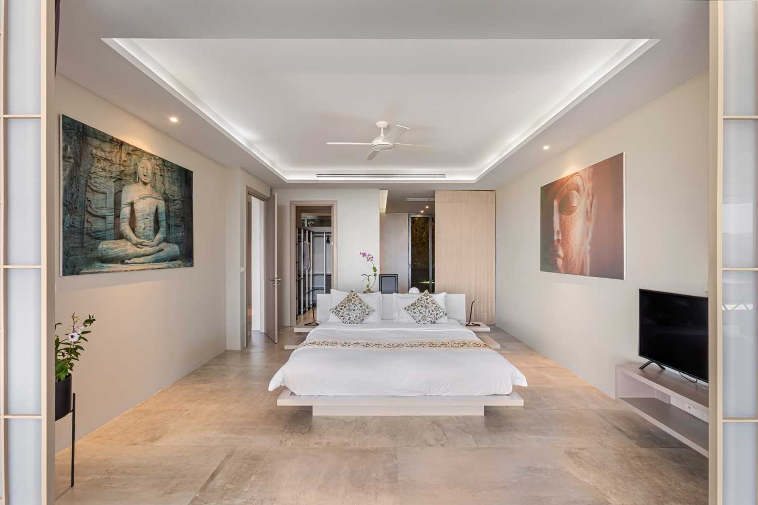 Property image - full photo 11