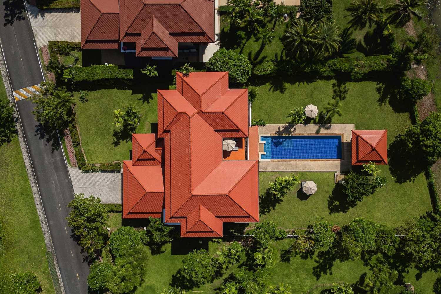 Property image - full photo 3