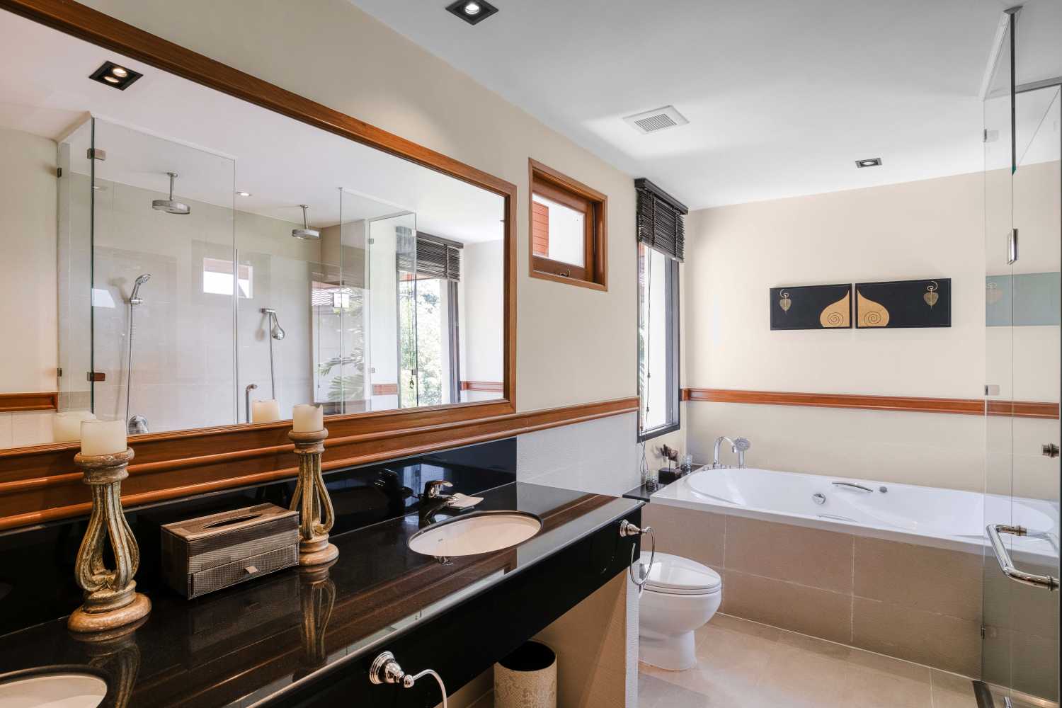 Property image - full photo 31