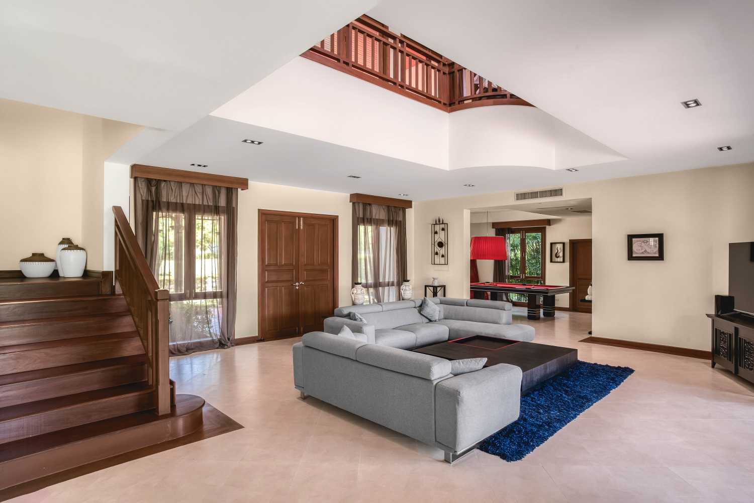 Property image - full photo 10