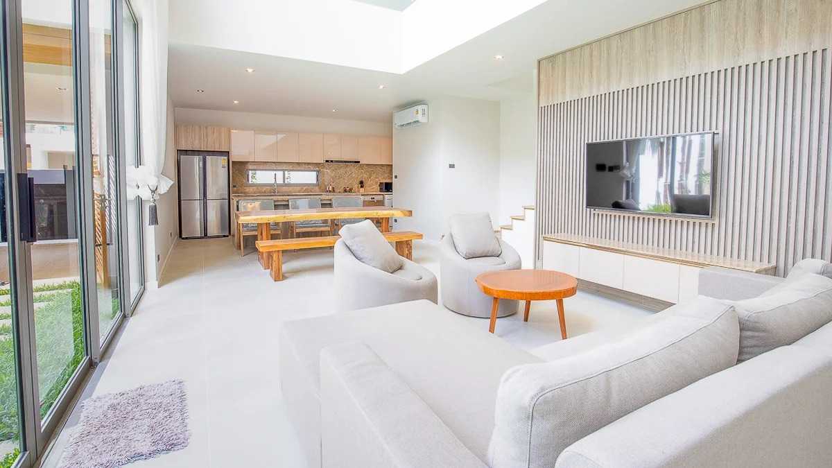 Property image - full photo 8