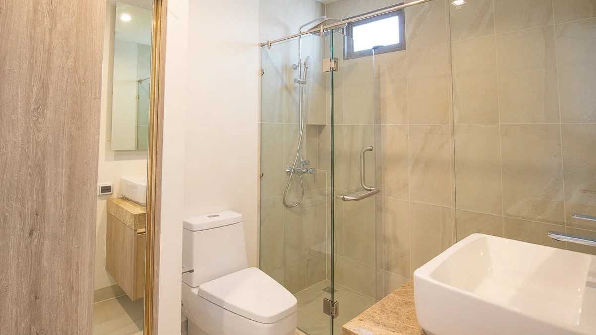 Property image - full photo 14