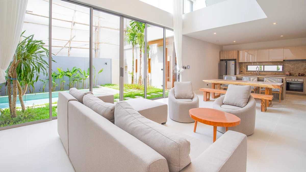 Property image - full photo 2