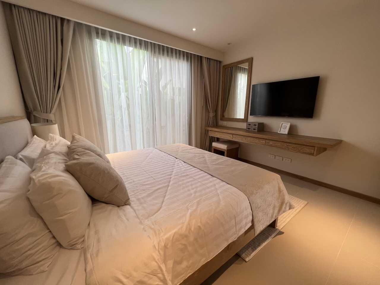 Property image - full photo 10