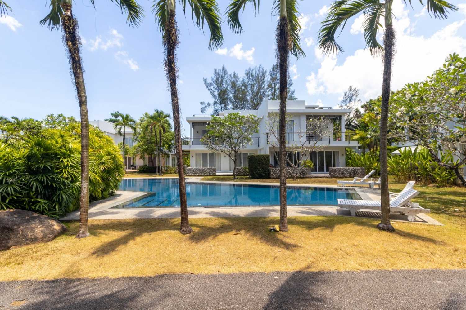 Property image - full photo 18