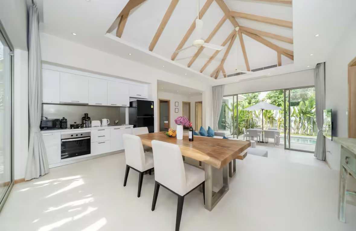 Property image - full photo 4