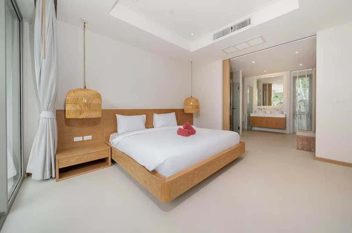 Property image - full photo 8