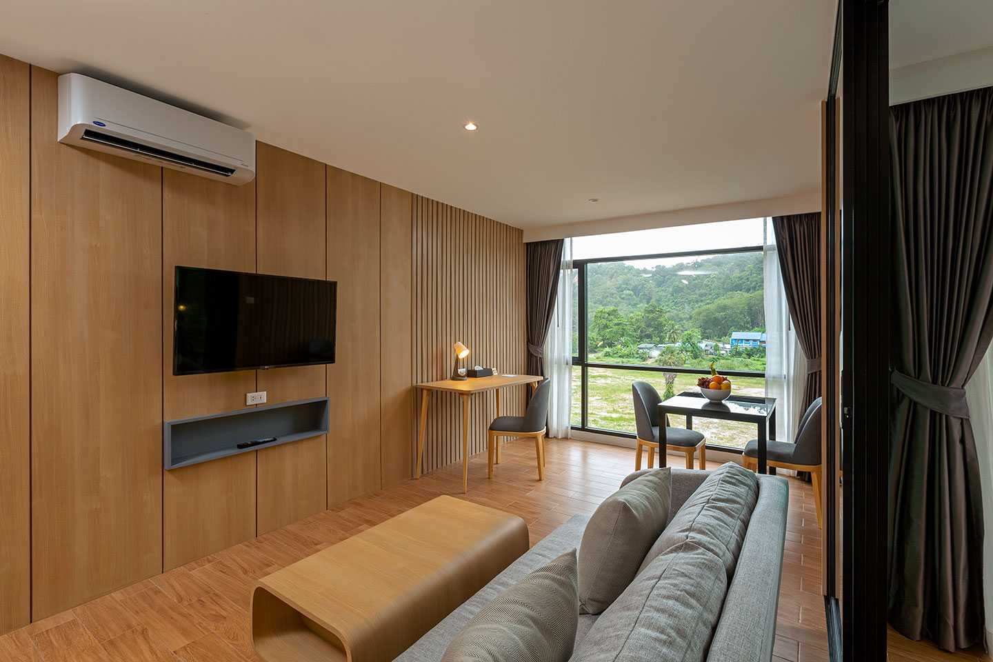 Property image - full photo 1