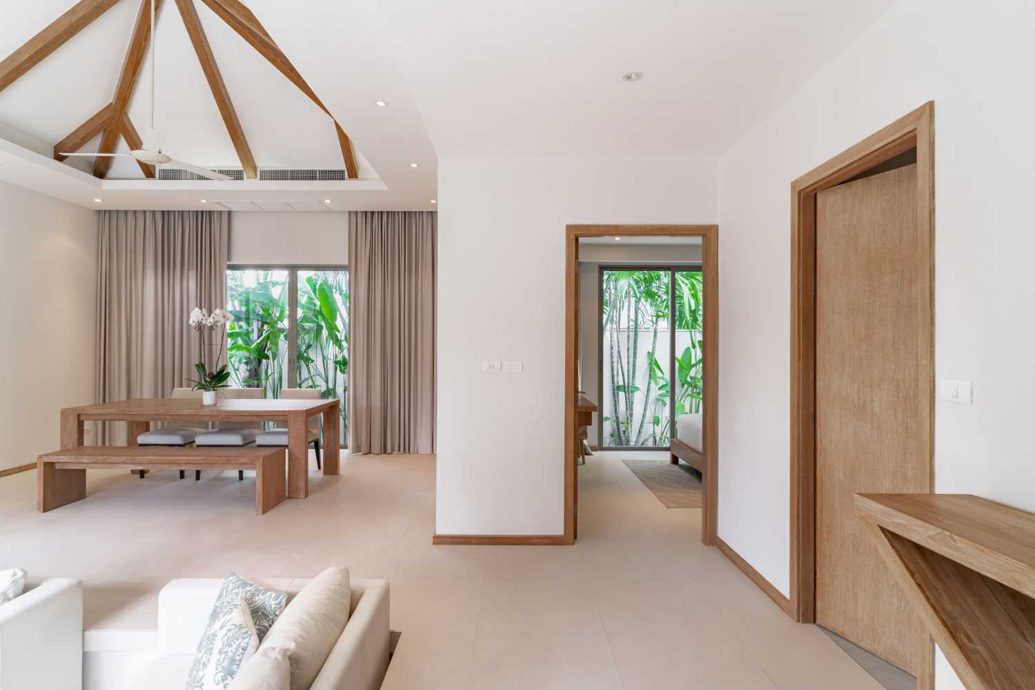 Property image - full photo 6