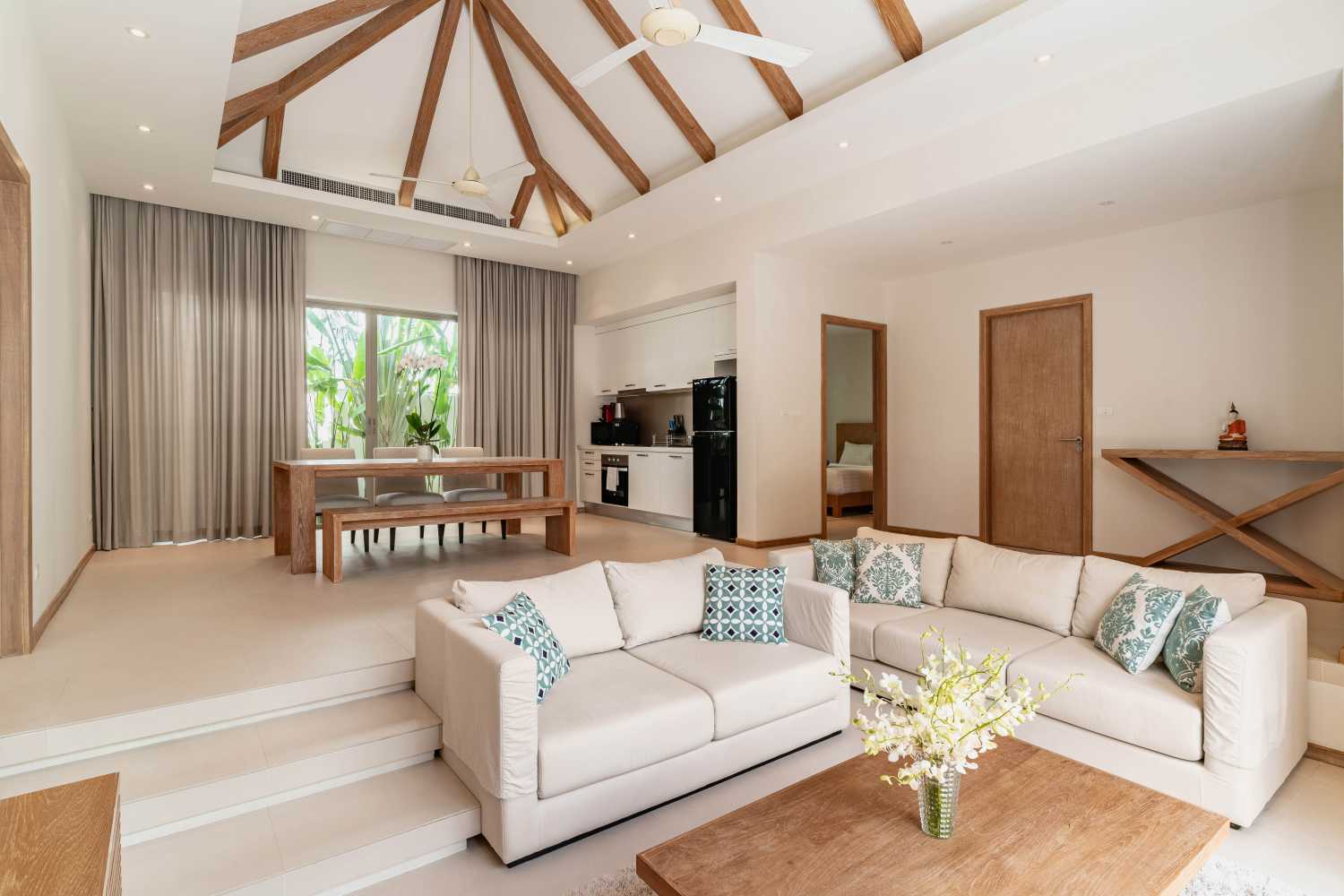Property image - full photo 11