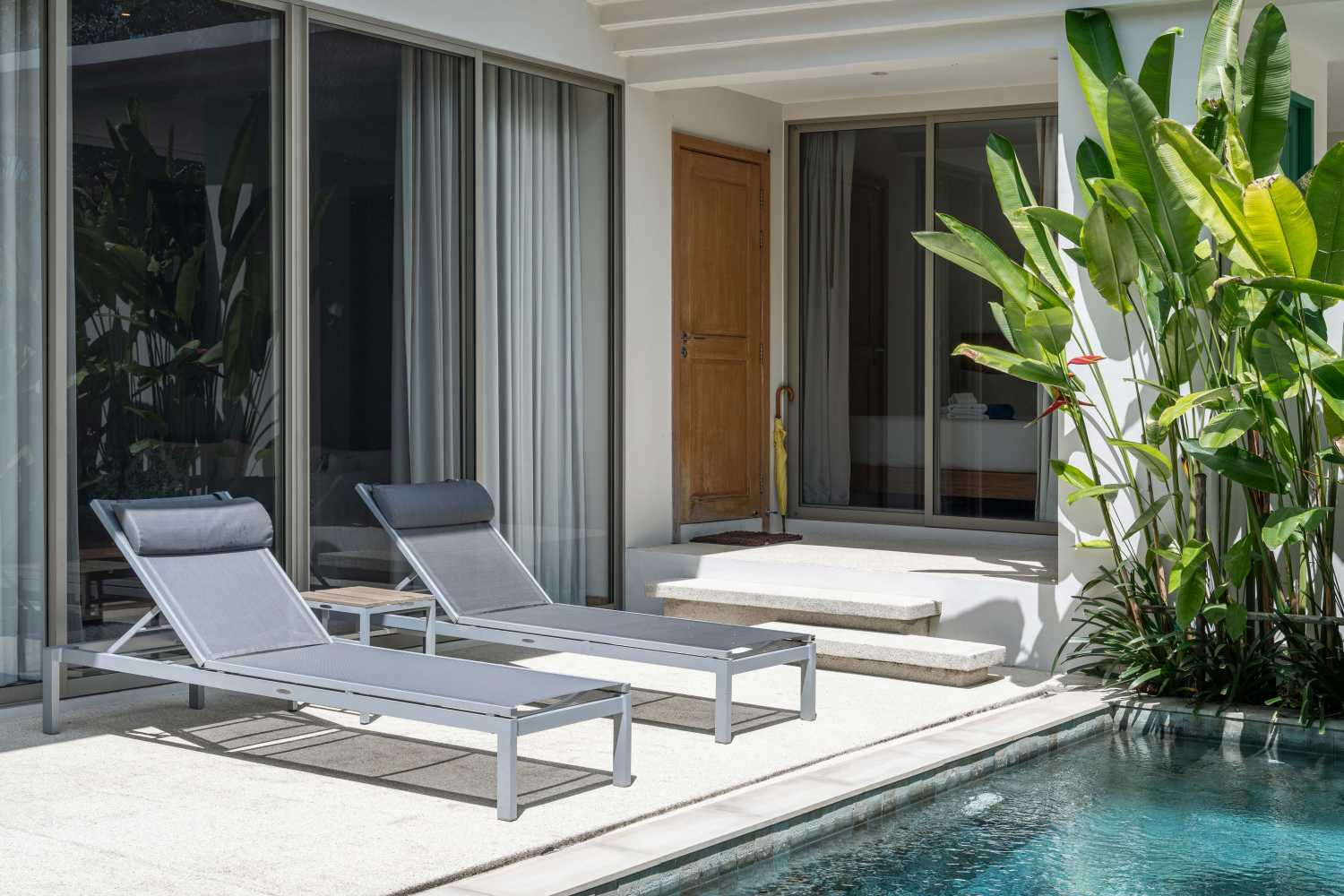 Property image - full photo 3