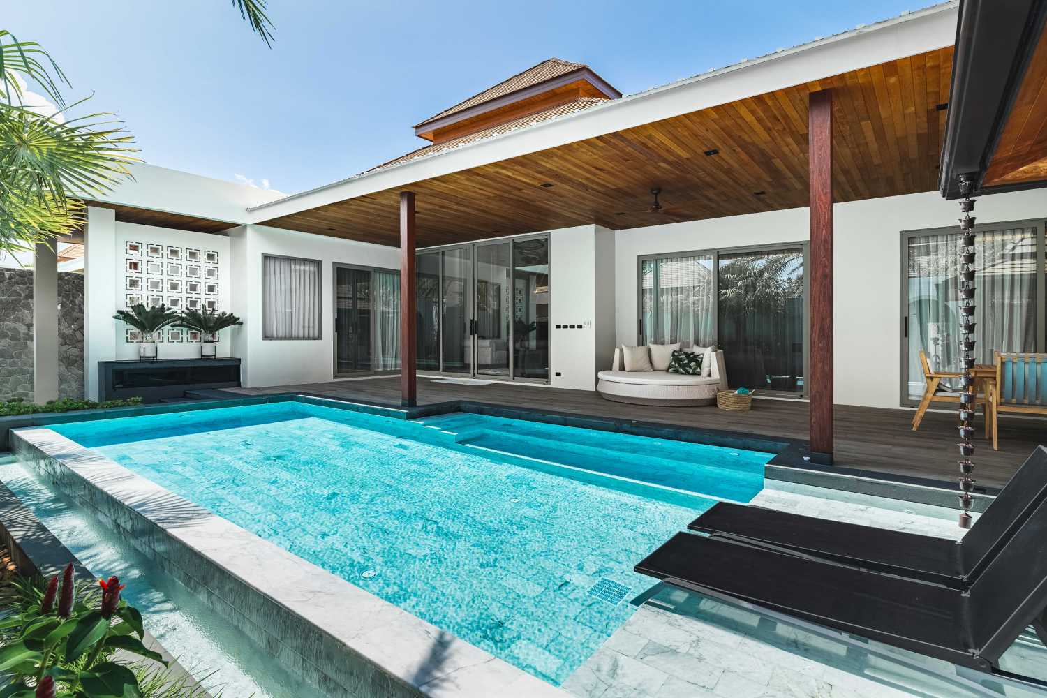 Property image - full photo 1