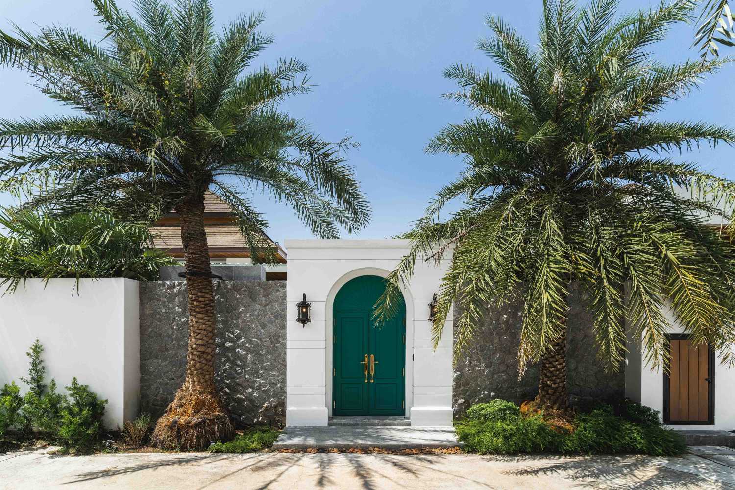 Property image - full photo 3