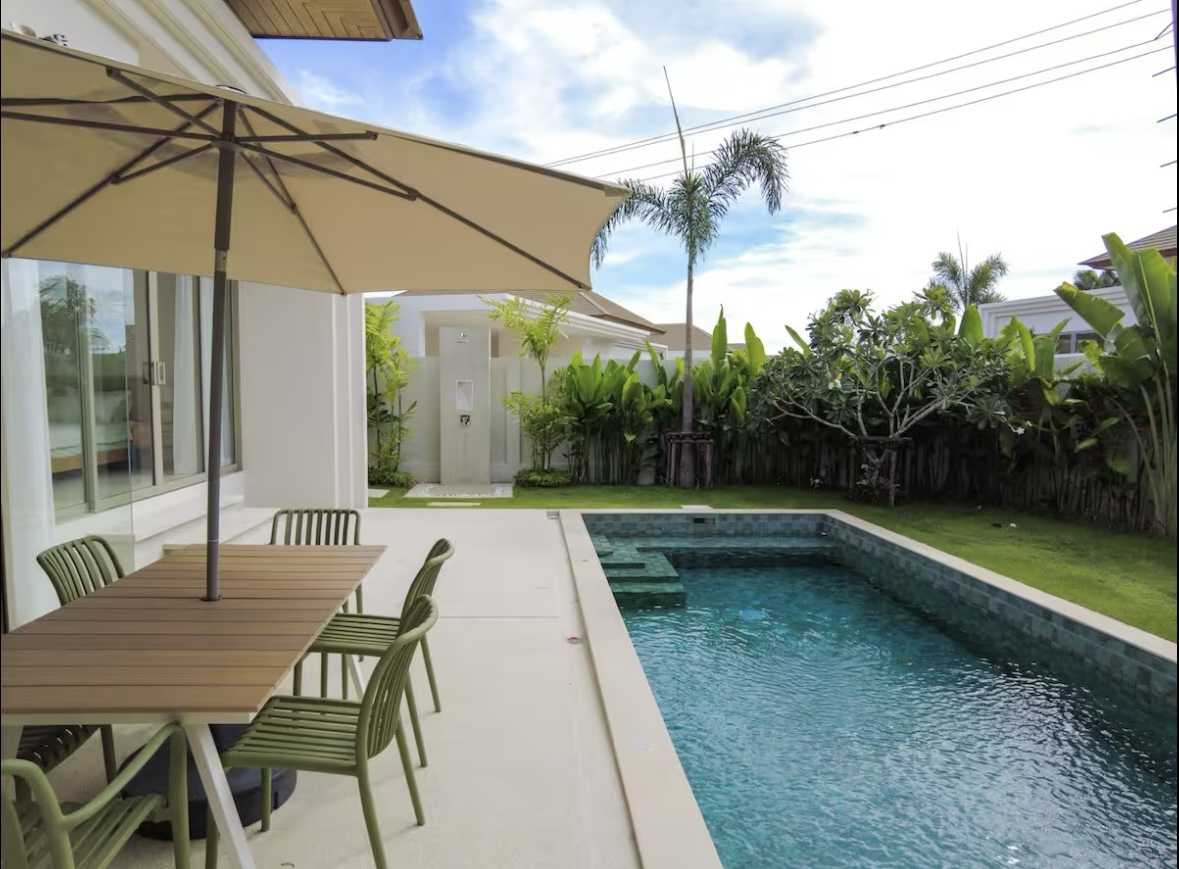 Property image - full photo 2