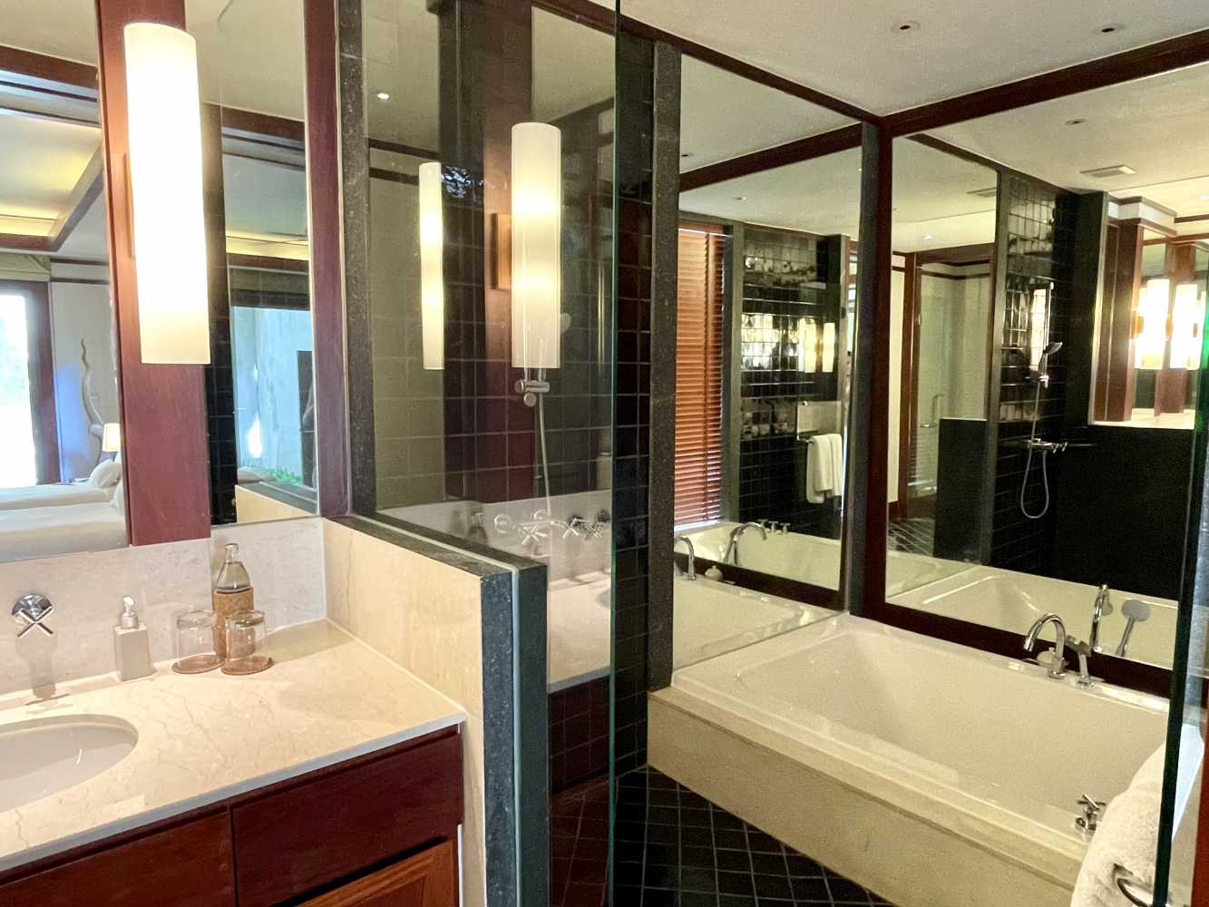 Property image - full photo 23