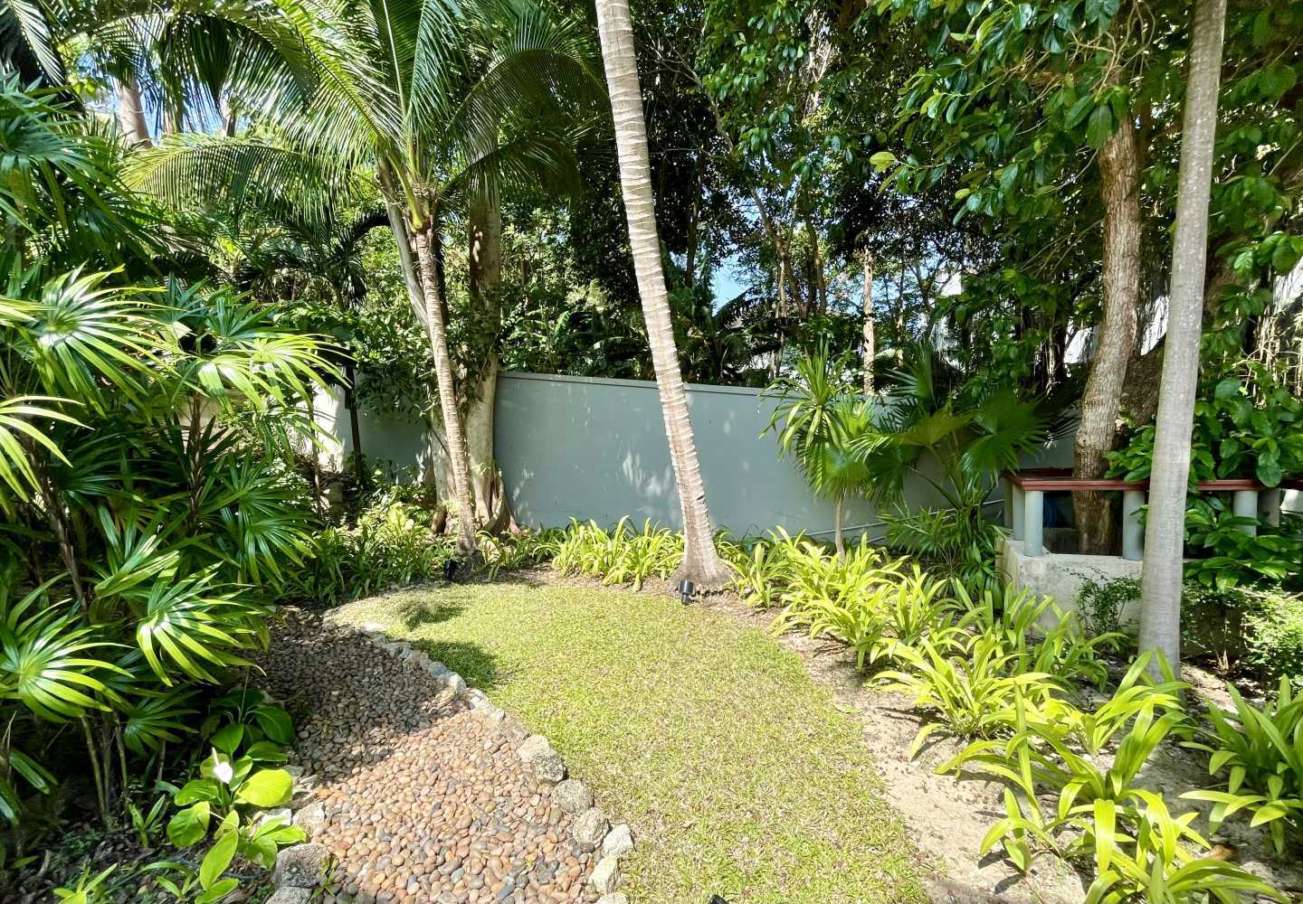Property image - full photo 38