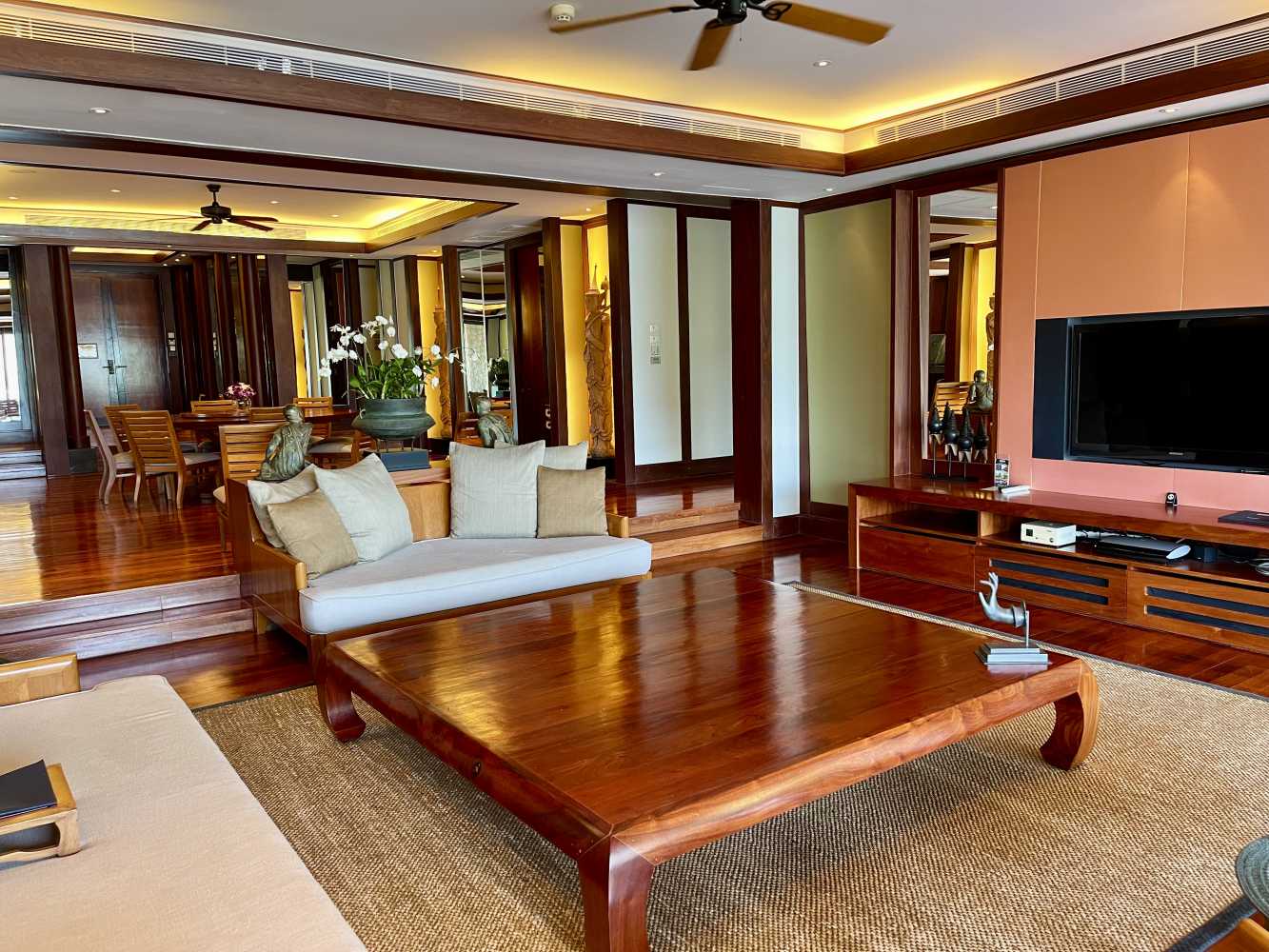 Property image - full photo 10