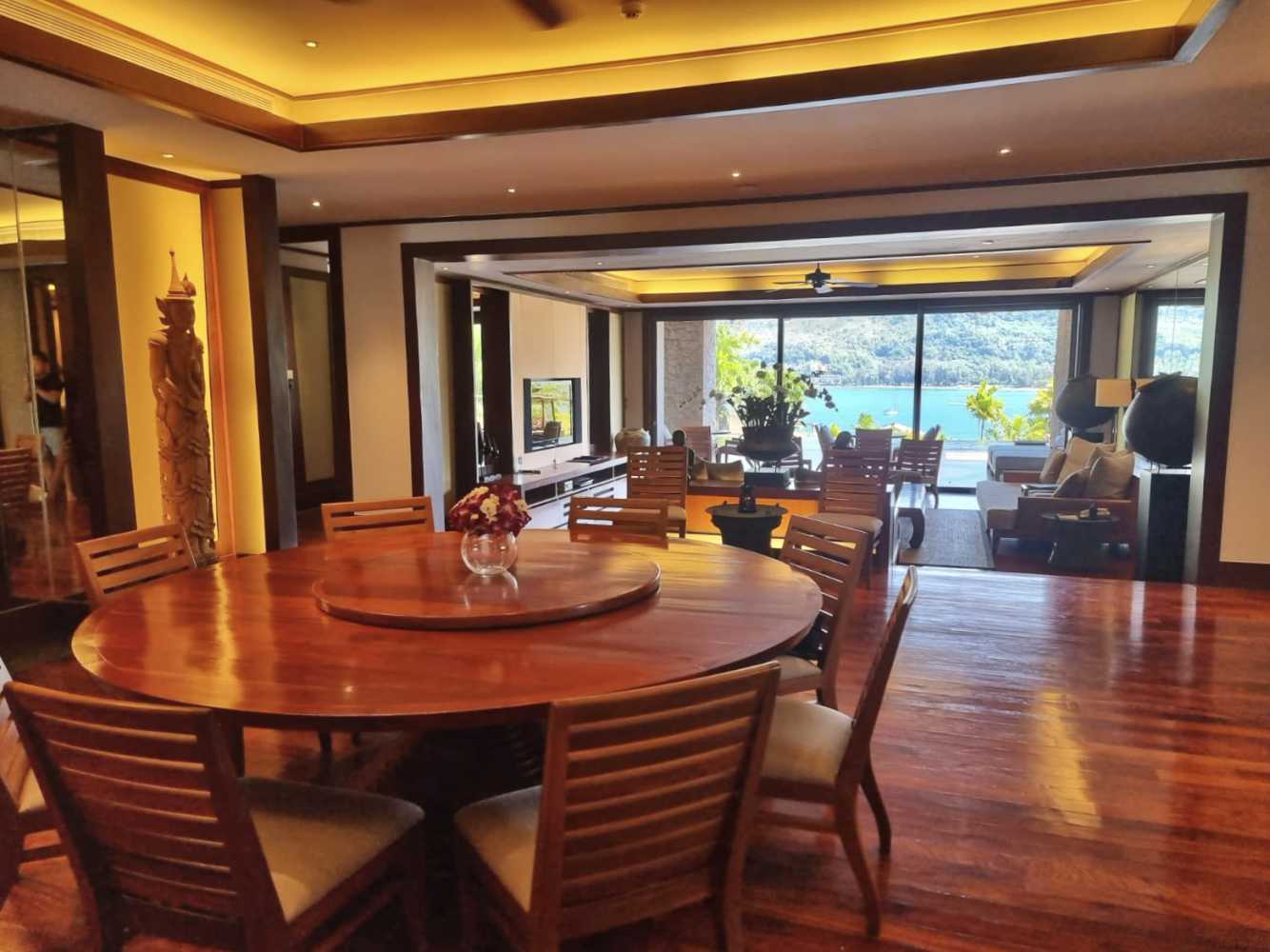Property image - full photo 6