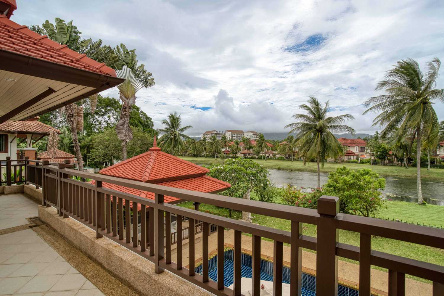 Property image - full photo 14
