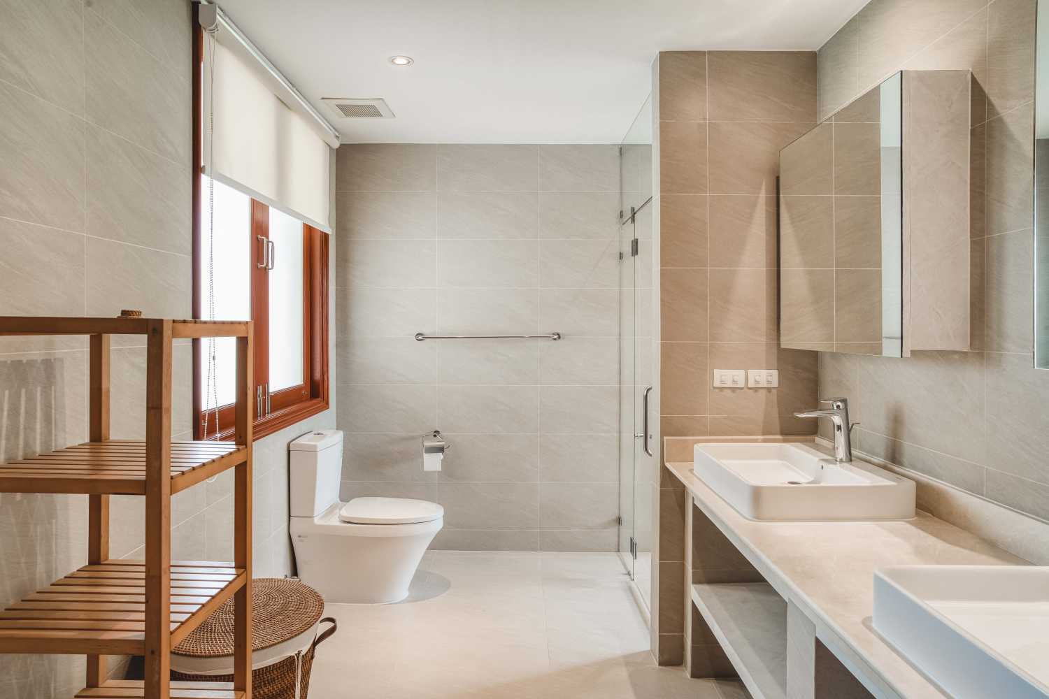 Property image - full photo 28