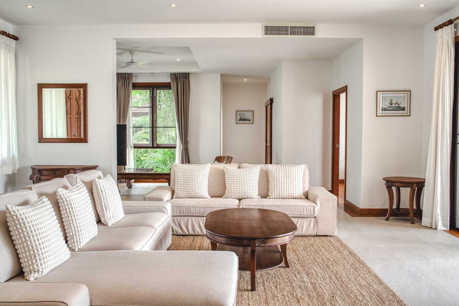 Property image - full photo 12