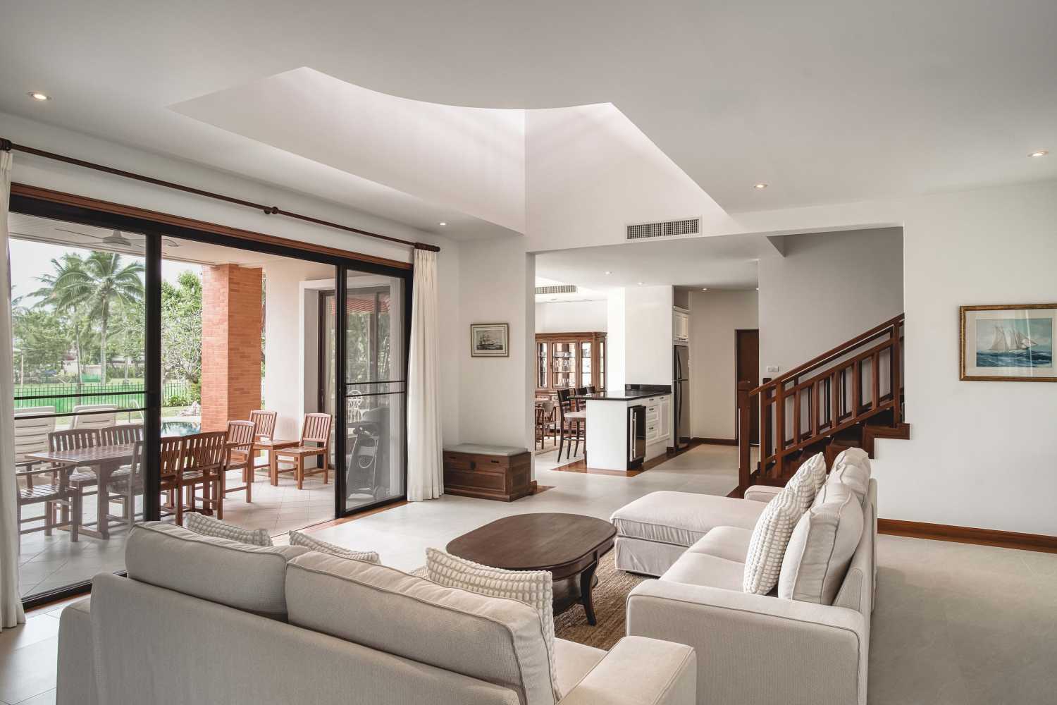Property image - full photo 4