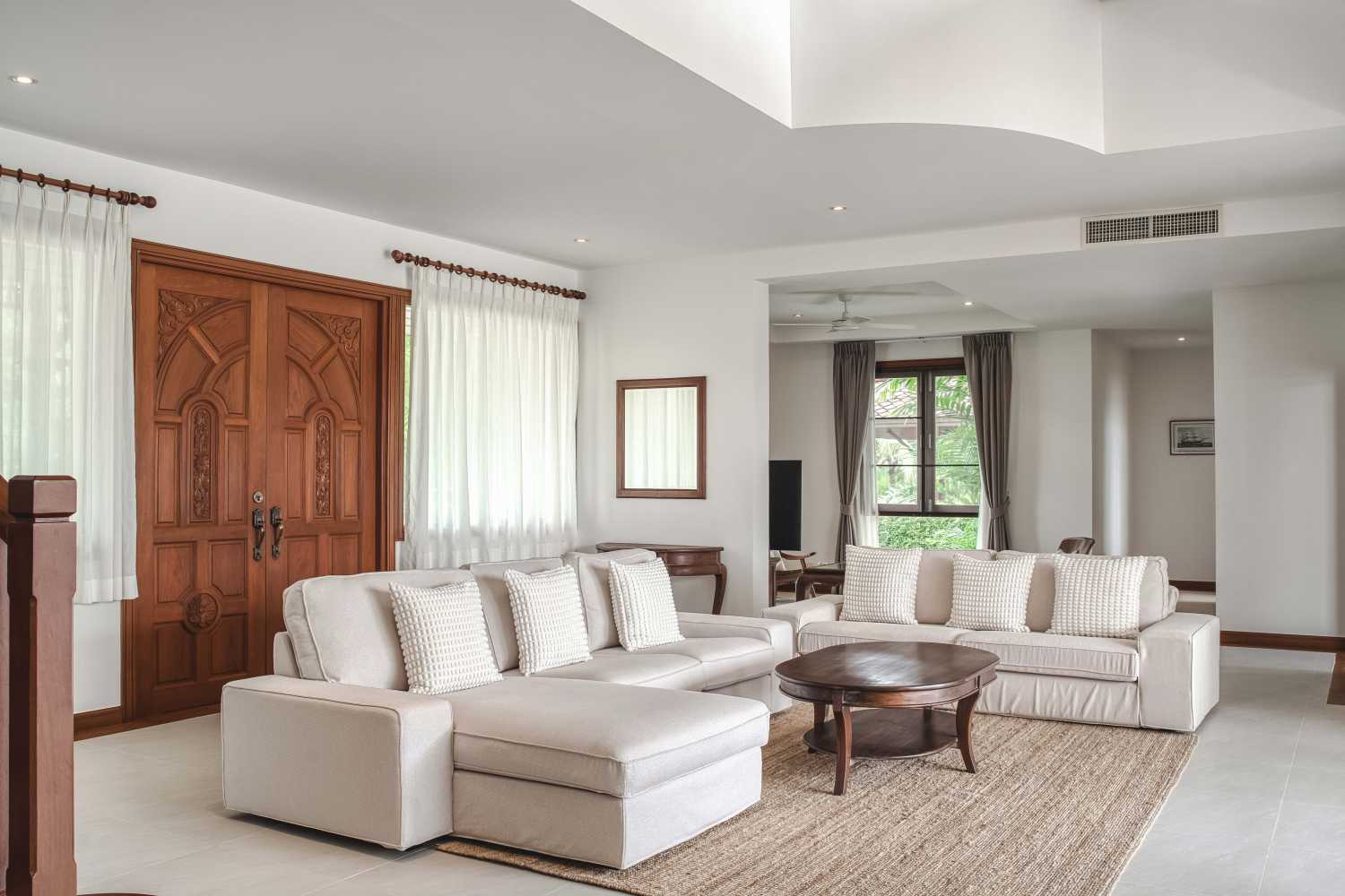Property image - full photo 5