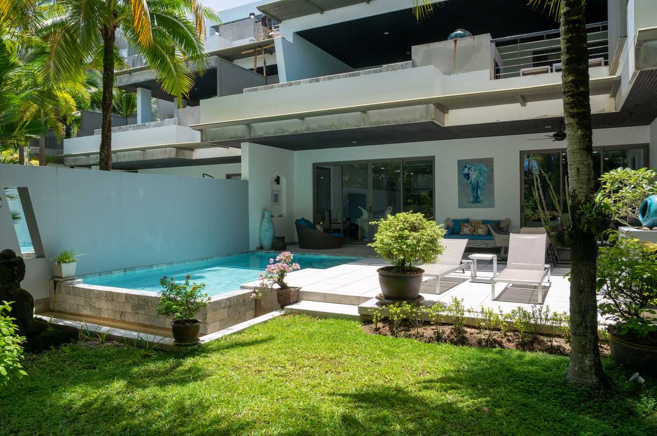 Property image - full photo 2