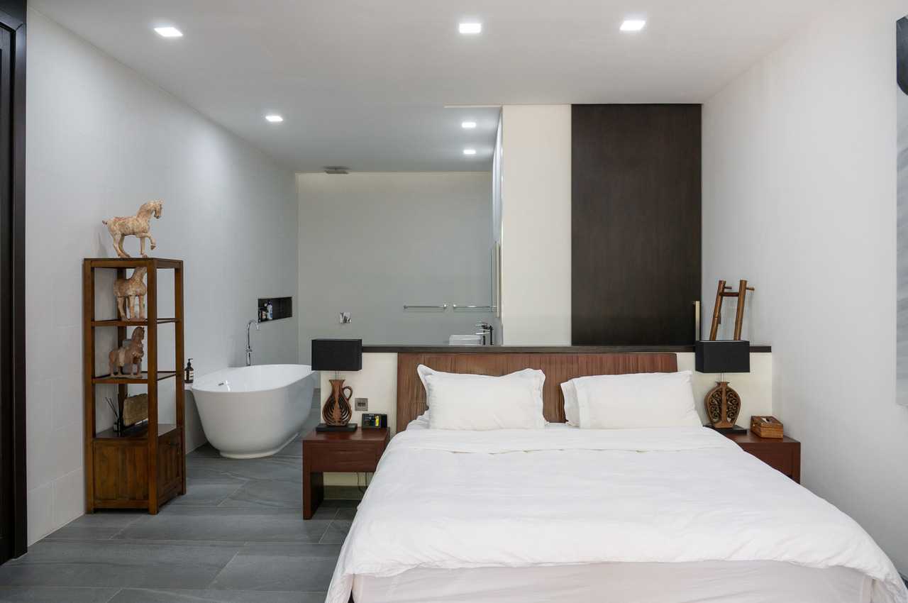 Property image - full photo 17
