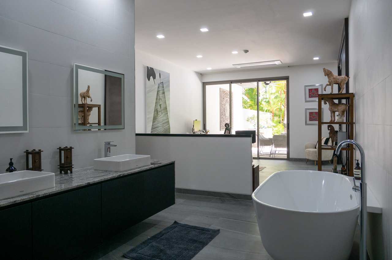 Property image - full photo 20