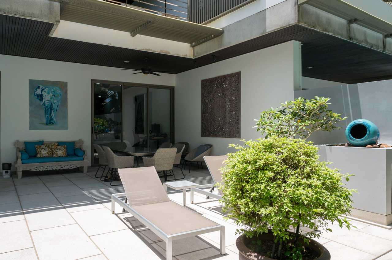 Property image - full photo 34