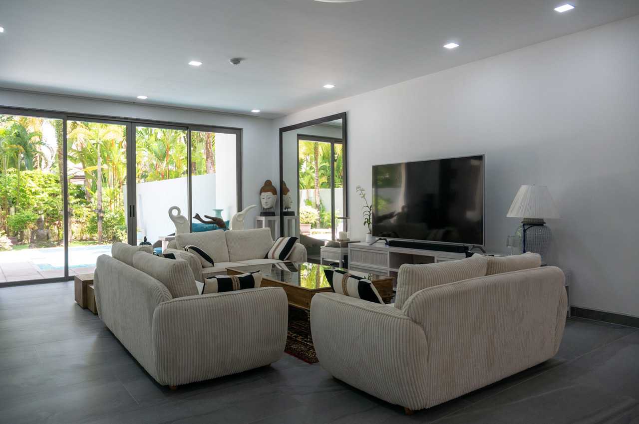 Property image - full photo 6