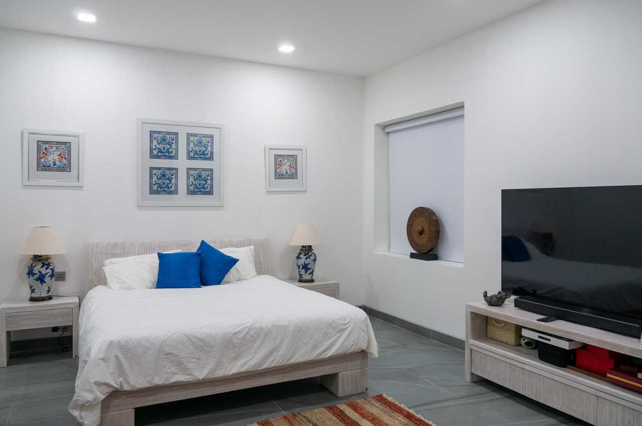 Property image - full photo 28